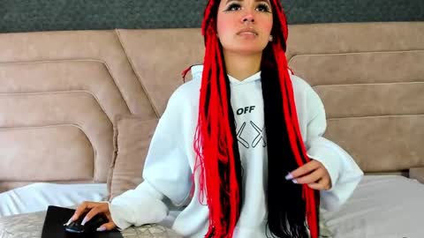 alice foxred online show from April 23, 2:08 pm