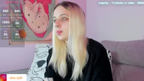 alice_halle online show from March 5, 1:10 am