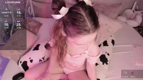 Alice online show from November 20, 5:47 pm