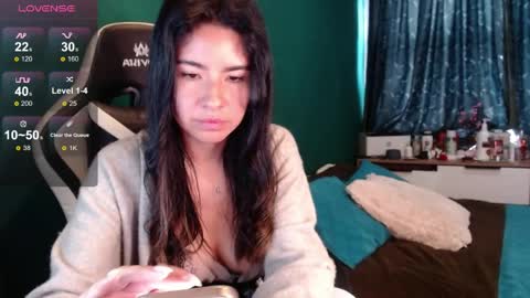 Alice online show from April 27, 3:31 pm