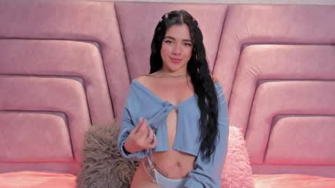 Alice  online show from April 24, 4:04 am