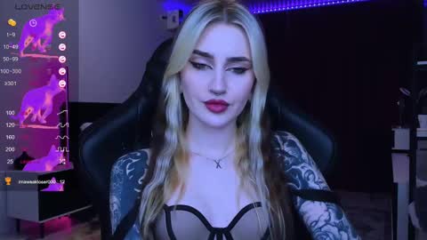 Snapshot of alice_specter chatting on February 26, 5:42 pm Alice online show from February 26, 5:42 pm