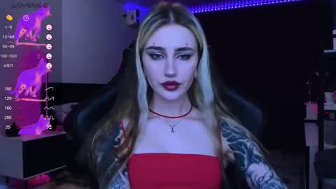 Snapshot of alice_specter chatting on February 9, 5:43 pm Alice online show from February 9, 5:43 pm