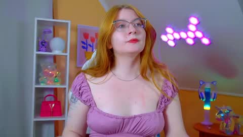 Alice online show from April 24, 7:05 pm