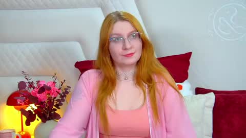 Alice online show from April 15, 7:58 pm