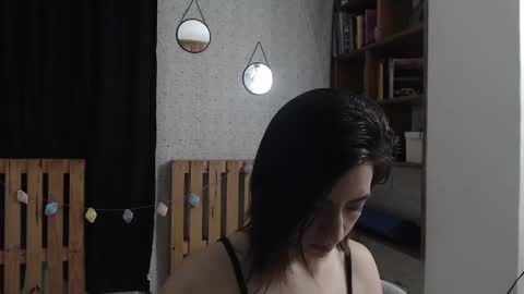 alicee_logan_ online show from March 3, 2:33 am