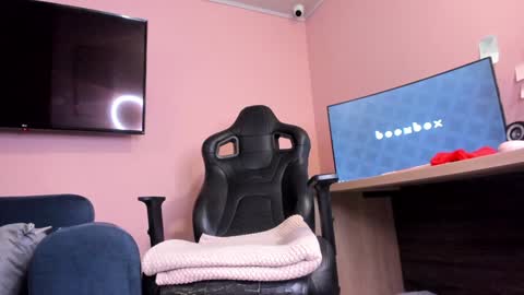 Snapshot of alicee_milf_ chatting on December 12, 12:33 pm Aleja online show from December 12, 12:33 pm