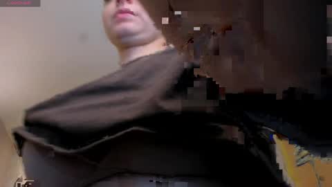 Alice online show from April 26, 3:43 pm