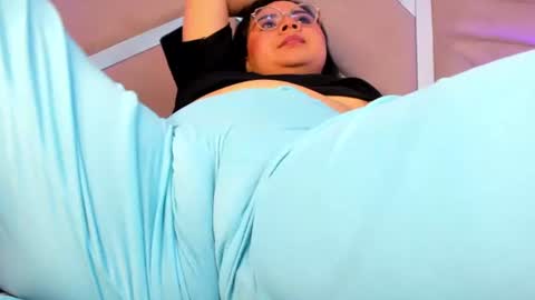 alicehott_05 online show from June 26, 5:20 am