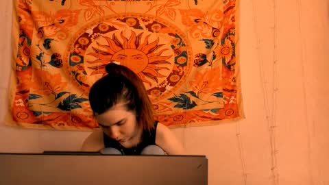 Alice online show from March 26, 6:04 am