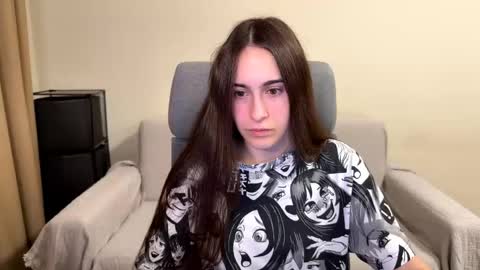 alicekollt online show from June 8, 8:19 pm