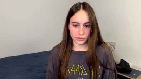 alicekollt online show from April 21, 2:51 am