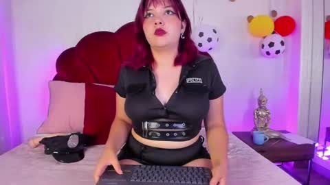 alicelee2026 online show from July 4, 9:32 pm