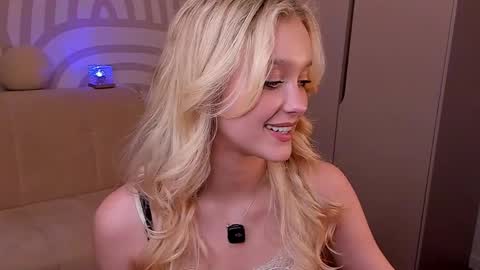 Serena online show from May 5, 6:22 pm