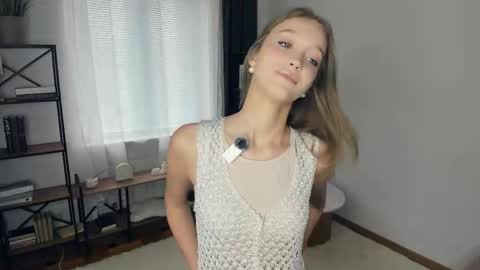 Serena online show from October 15, 8:39 am