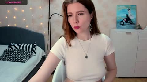 Snapshot of alicepreston chatting on January 28, 10:23 pm Alice online show from January 28, 10:23 pm