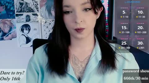 aliceriddle1 online show from April 25, 11:02 pm