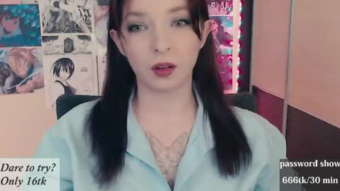 aliceriddle1 online show from April 23, 10:23 pm