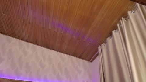 Alice online show from April 24, 9:06 pm