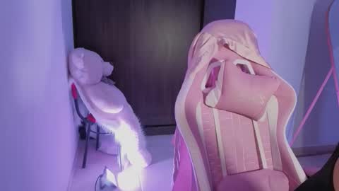 alice online show from March 3, 1:11 am