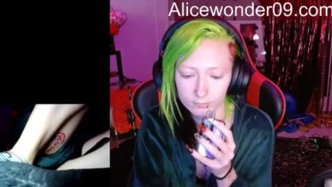 Alice online show from February 17, 8:02 am