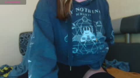 AliceWoolfy online show from April 24, 8:55 pm