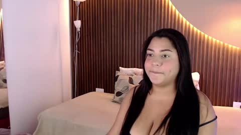 Snapshot of alicia_20_ chatting on September 8, 6:40 pm Alice online show from September 8, 6:40 pm