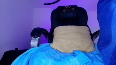 Alicia Kyse  online show from April 23, 3:03 am