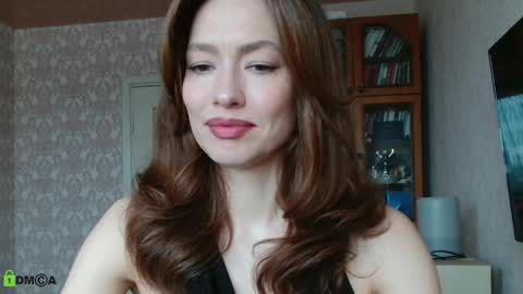 Alicia online show from April 6, 4:12 am