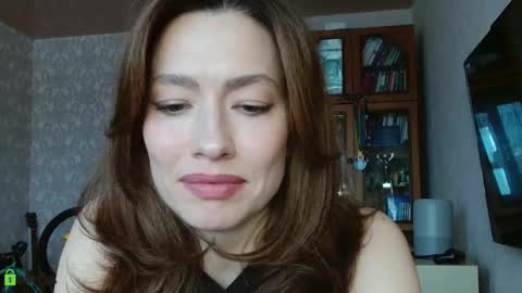 Alicia online show from March 22, 1:17 pm