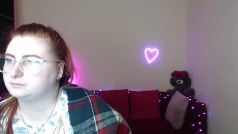 Alicia online show from March 25, 7:00 am