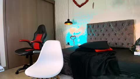 Ali online show from March 26, 1:24 pm