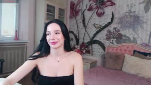 Snapshot of aliciabow chatting on September 29, 1:05 pm Veronica online show from September 29, 1:05 pm