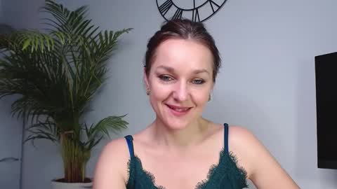 Alicia online show from January 16, 8:00 am