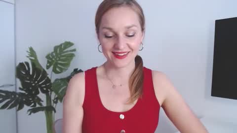 Alicia online show from April 7, 2:08 pm