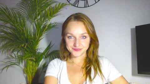 Alicia online show from November 17, 4:08 pm