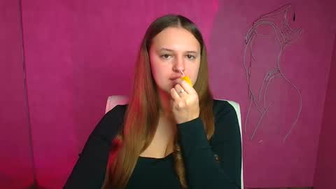 Snapshot of alicie_dream_ chatting on October 12, 5:32 am Alicie online show from October 12, 5:32 am