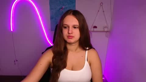 Snapshot of alicie_dream_ chatting on October 14, 5:32 am Alicie online show from October 14, 5:32 am