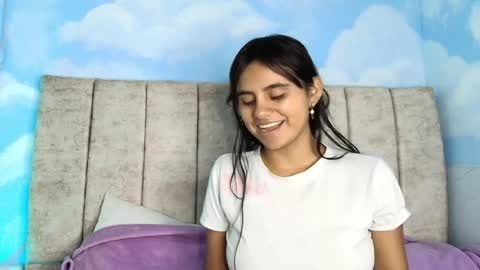 Aliclark online show from April 25, 7:11 pm