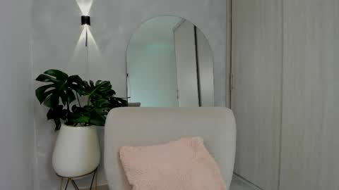 Ali  online show from April 23, 12:29 pm