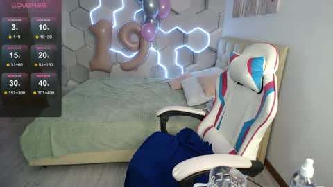 aliicemeow online show from June 5, 6:52 am