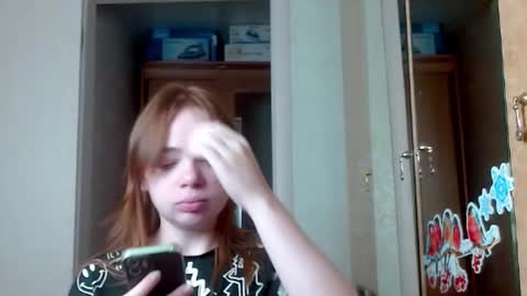 Snapshot of aliiice_stone chatting on September 18, 3:43 pm Alice online show from September 18, 3:43 pm