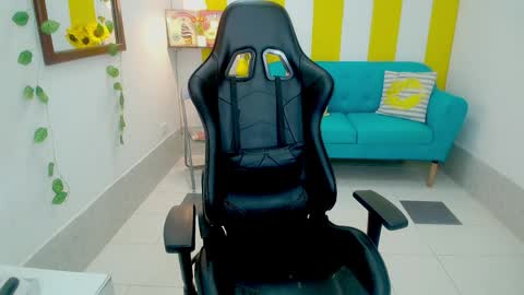 alina09_ online show from April 24, 6:00 pm