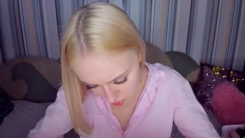 alinaocean online show from March 11, 5:59 pm