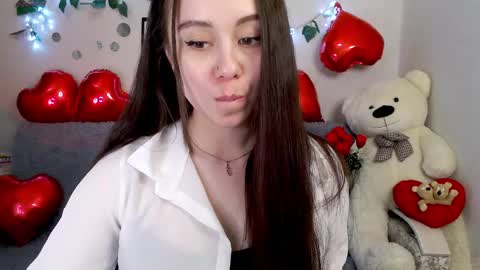 AlinaXRose online show from May 3, 1:09 am