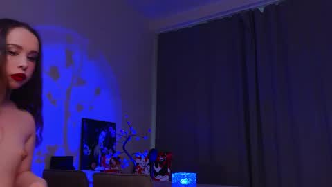 alise online show from April 24, 11:35 am