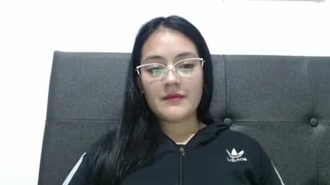 Snapshot of alisha_9997 chatting on October 14, 12:46 am alisha_9997 online show from October 14, 12:46 am