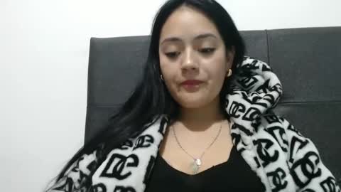 Snapshot of alisha_9997 chatting on October 2, 11:54 pm alisha_9997 online show from October 2, 11:54 pm