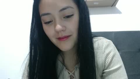 Snapshot of alisha_9997 chatting on October 16, 10:34 pm alisha_9997 online show from October 16, 10:34 pm