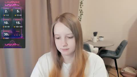 Snapshot of alisha_ley chatting on September 16, 5:04 am Alya online show from September 16, 5:04 am